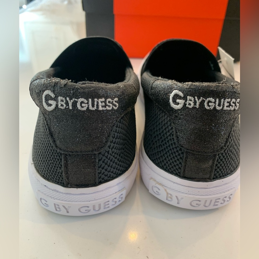 G By Guess Slip On Sneakers Women’s Size 7.5. Black Sparkling With Box Unworn. - Picture 3 of 8